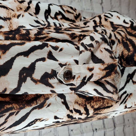 INC International Concepts Animal Print Blouse Size M - Picture 7 of 8